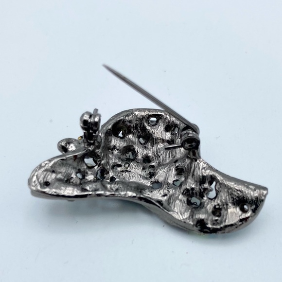 Vintage Aurora Borealis Crystals Hat Multi Faceted Silver Tone Brooch Pin - Picture 3 of 9